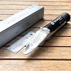 Atago 2313 Master-M Handheld Refractometer, 0-33 Brix - 2