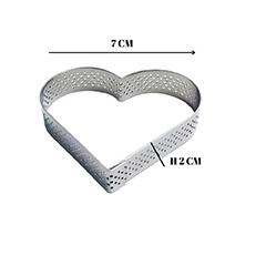 Beysa Pasta Çemberi Pandispanya Delikli Kalp Çap:7 H:2 - Beysa