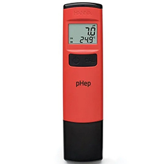 Hanna HI98107 Digital Ph and Temperature Meter - 1