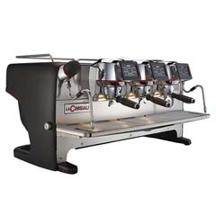 La Cimbali - La Cimbali M200 GT1 DT/3 Touch Otomatik Espresso Kahve Makinesi, 3 Gruplu (1)