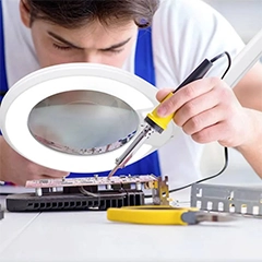 Loyka Luma Geniş Mercekli Ayaklı Büyüteç, Ayarlanabilir Led Işıklı - 3