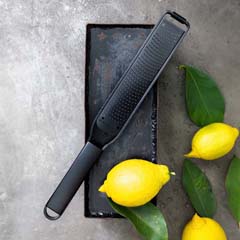 Microplane Black Sheep Zester, Siyah Çelik - 4