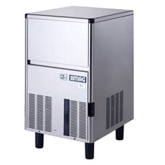 Simag SDE50 Cube Ice Machine, 47 kg/day, 2200 ice/day - Simag