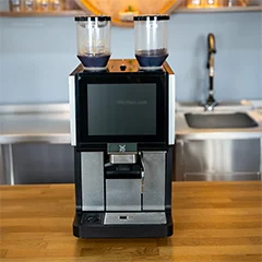WMF 1500S Plus Tam Otomatik Espresso Kahve Makinesi, 1 Öğütücülü, 1 Çikolata Hazneli, Şebeke Bağlantılı, İkinci El - WMF (1)
